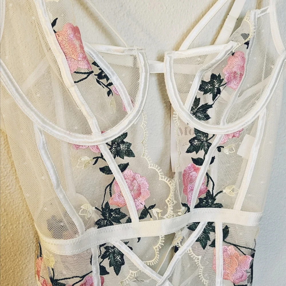 PRIMROSE: Moxy Intimates Floral Corset Bodysuit - Picture 5 of 5